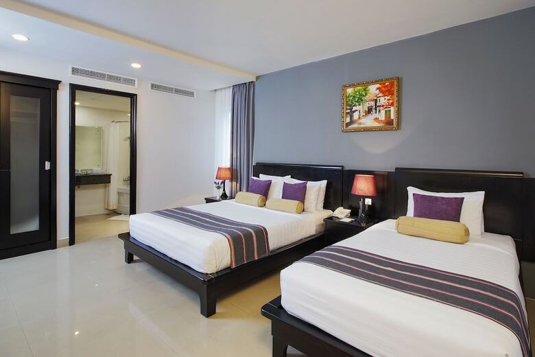 Lavender Hotel