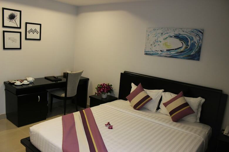 Lavender Hotel