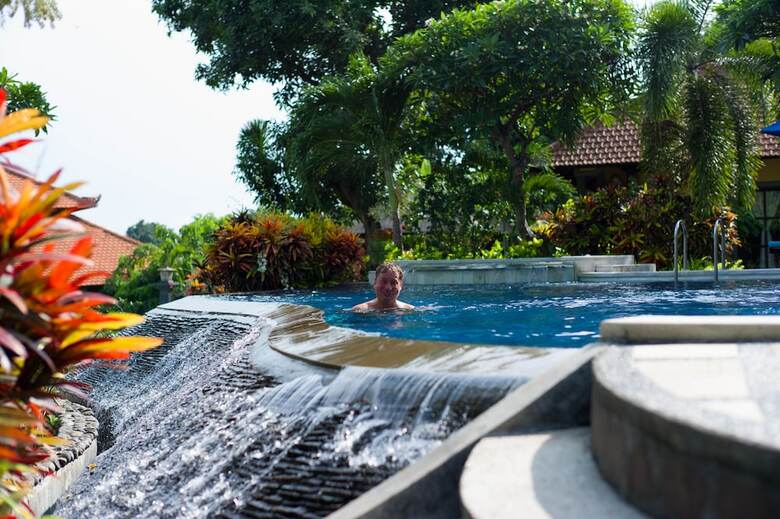 Hotel Puri Mangga Sea View Resort & Spa
