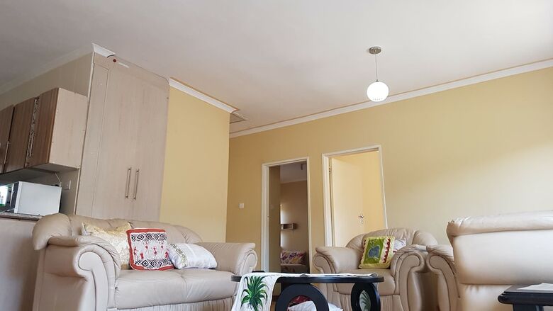 Lolos Exquisite Two Bedroom Apartment
