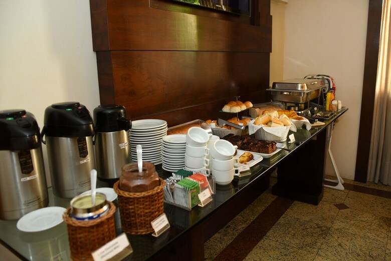 Hotel Village Icara�