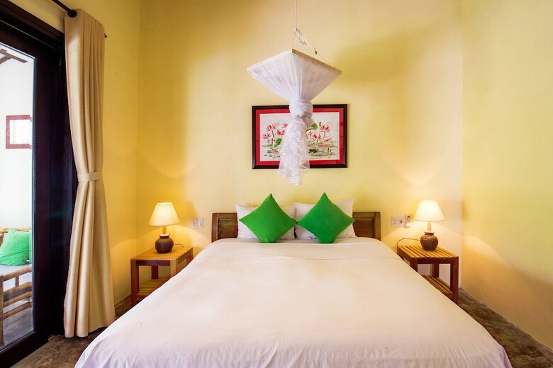 Bed & Breakfast Red Flower Cottages Homestay