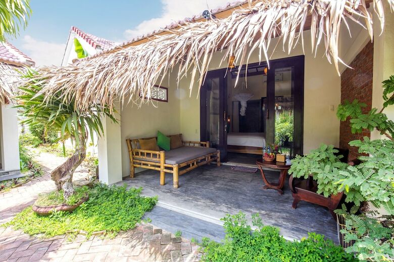Bed & Breakfast Red Flower Cottages Homestay