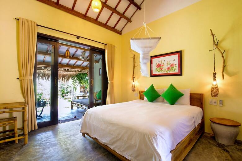 Bed & Breakfast Red Flower Cottages Homestay