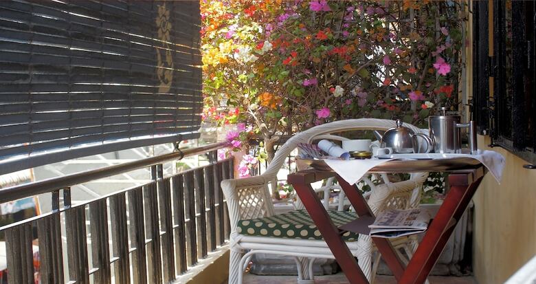 Hotel Bric-�-brac