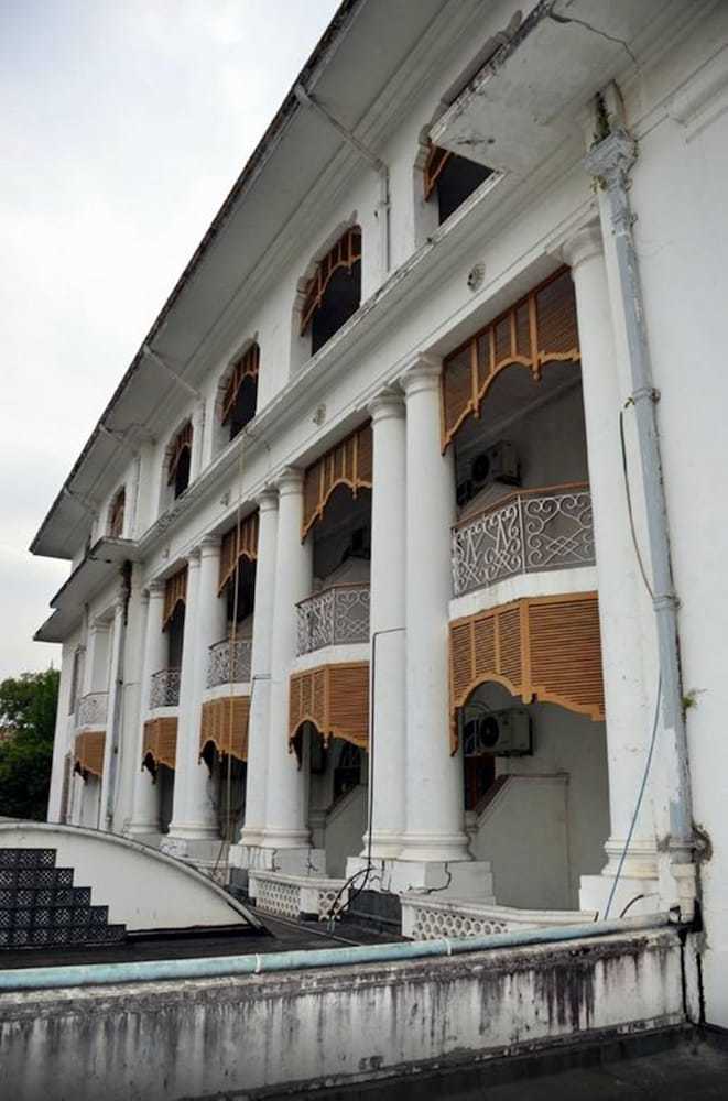 Yuzana Garden Hotel