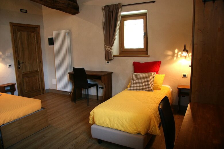 Hostal Ostello Del Castello Tirano