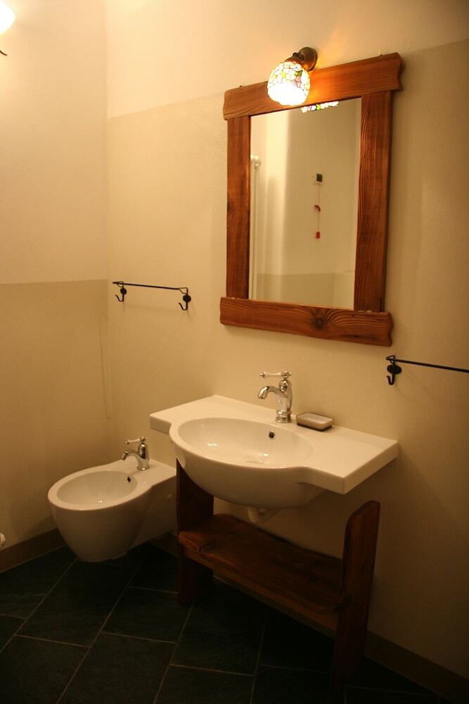 Hostal Ostello Del Castello Tirano