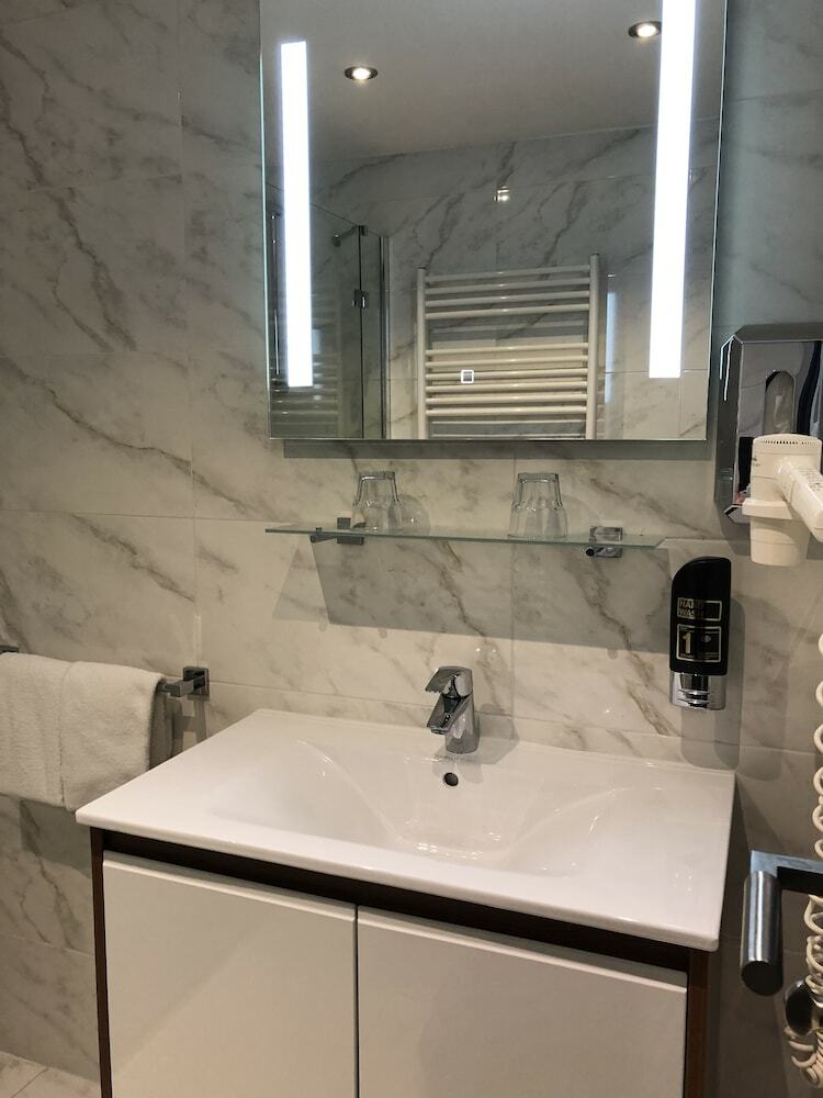 Hotel K�nig