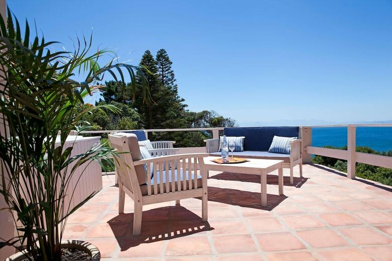 Apartamentos Seabreeze Luxury Two Bedroom Penthouse