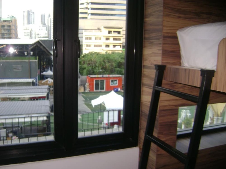 Hostal Rezt Bangkok - Hostel