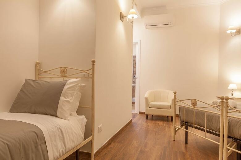 Hotel Donna Margherita Rome Suite & Rooms