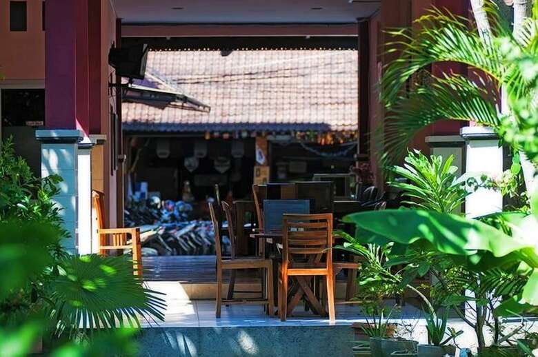 Hotel Pesona Beach Inn