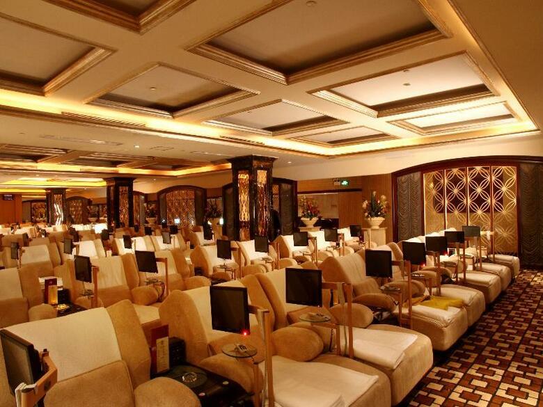 Royal Mediterranean Hotel