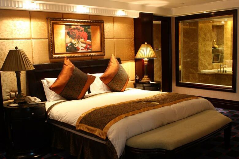 Royal Mediterranean Hotel