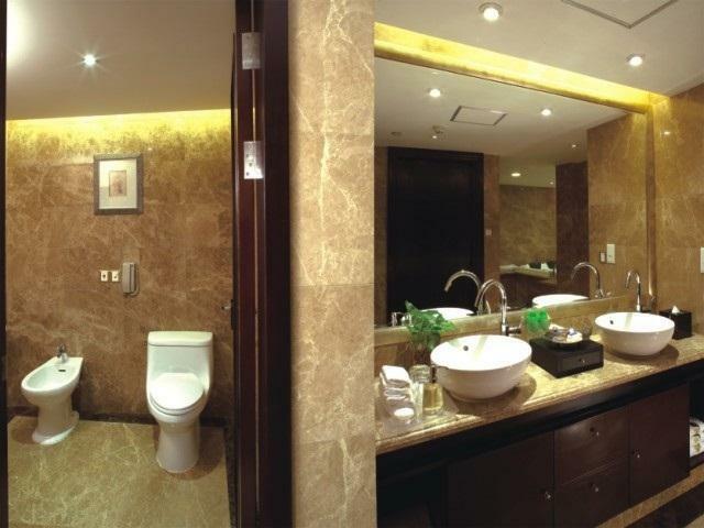 Royal Mediterranean Hotel