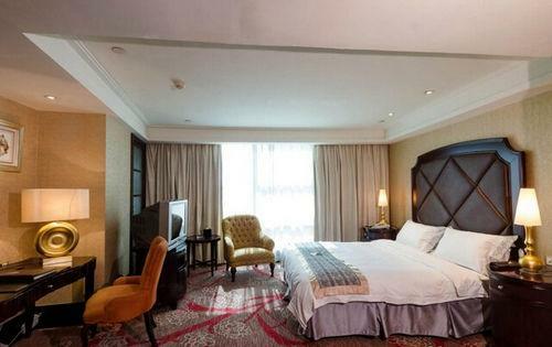 Royal Mediterranean Hotel