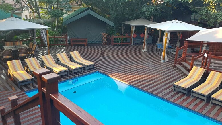 Luxury Tented Village At Urban Glamping