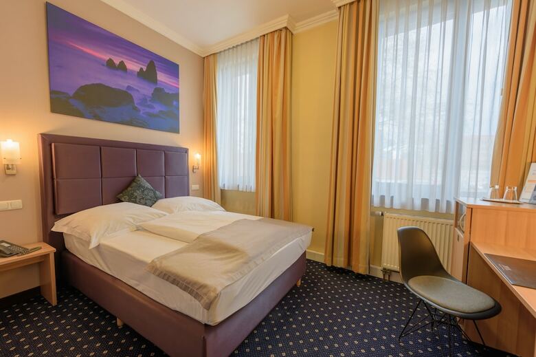 Hotel Cult