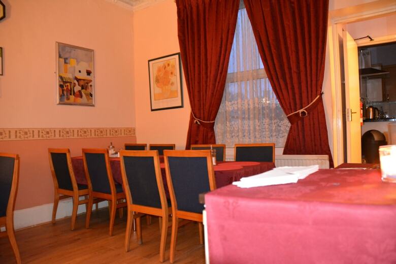 Bed & Breakfast Bow Guest House