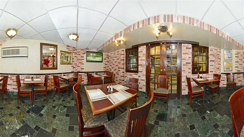 Howard Johnson Hotel By Wyndham Newark Airport