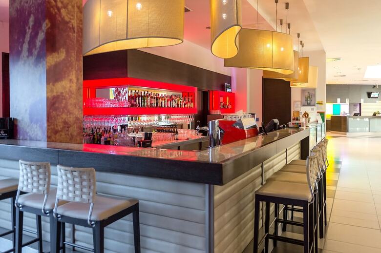 Hotel Park Inn By Radisson S�rv�r Resort & Spa