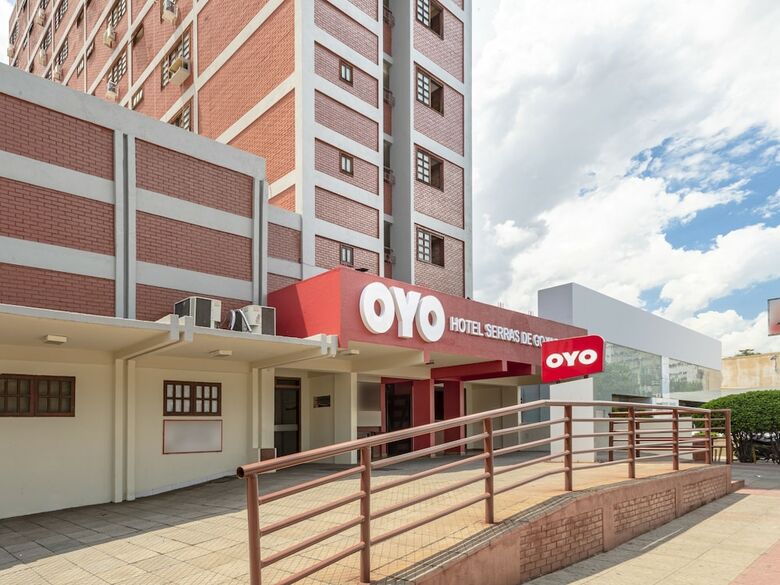 Oyo Hotel Serras De Goyaz Centro