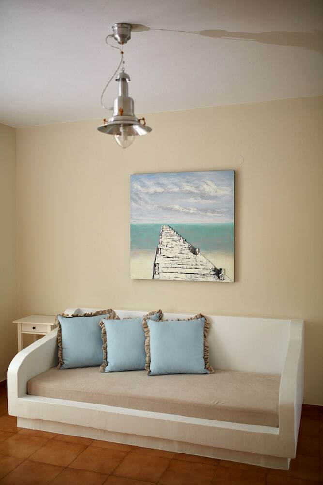 Aelia Apartments