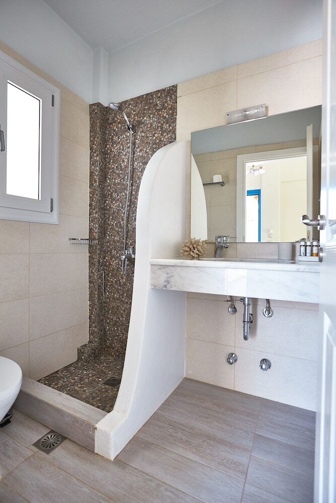 Aelia Apartments