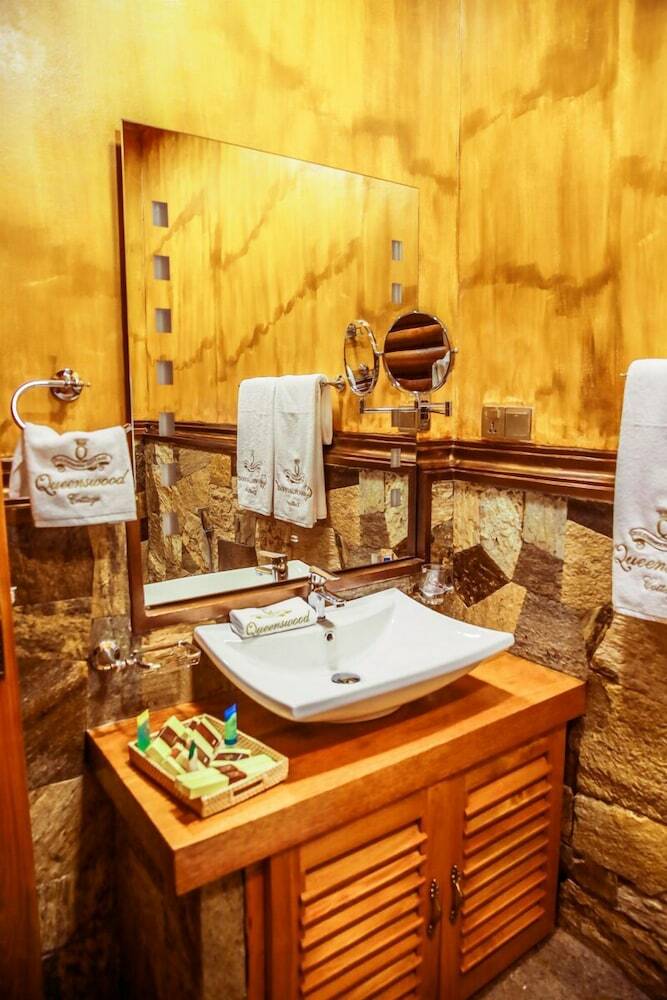 Hotel Queenswood Cottage
