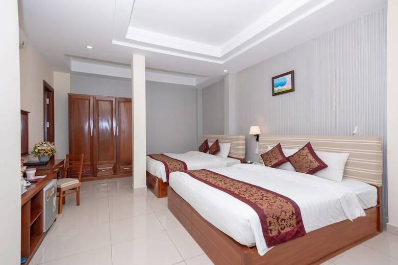 Airport Saigon Hotel