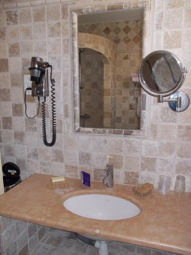 Hotel Aliz�s H�tel