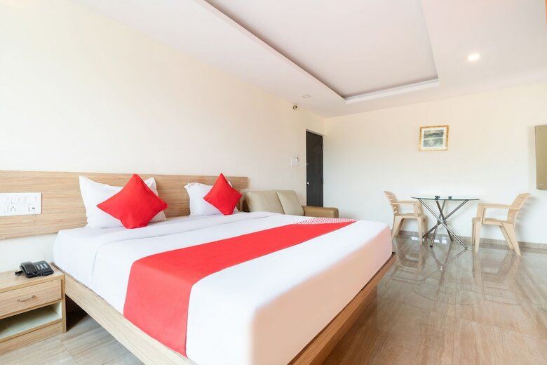 Oyo 2183 Hotel City