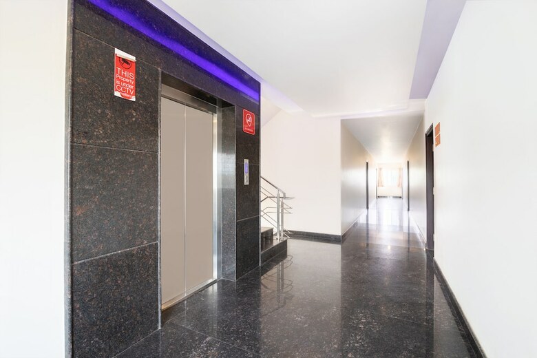 Oyo 2183 Hotel City