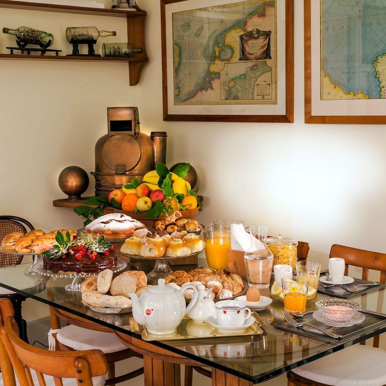 Bed & Breakfast Yacht Club Capo Cervo Suites