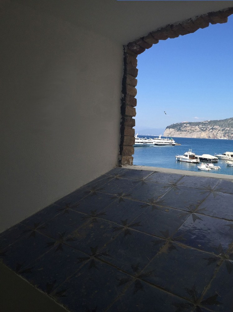 Bed & Breakfast Yacht Club Capo Cervo Suites