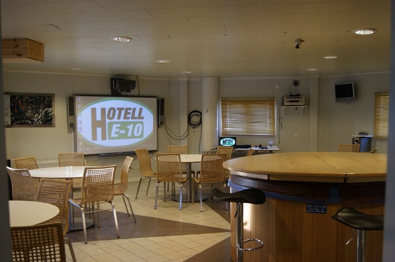 Hotell E-10