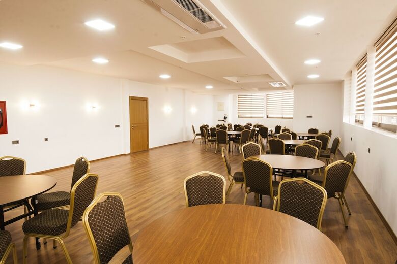 Elara Hotel