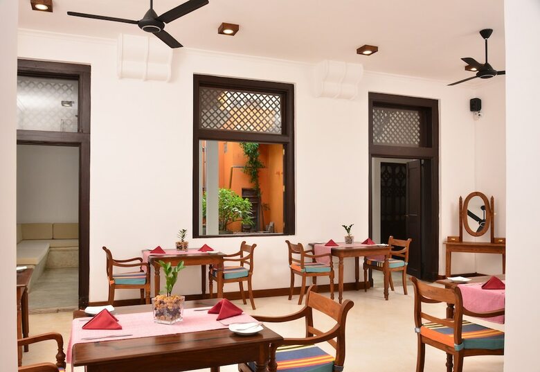 Hotel 56 By Deco (managed By Deco On 44)