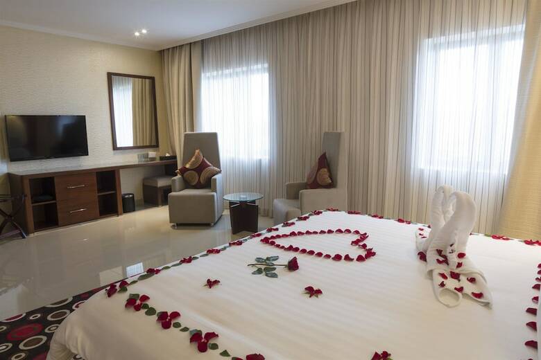 Aparthotel Coral Muscat Hotel & Apartment