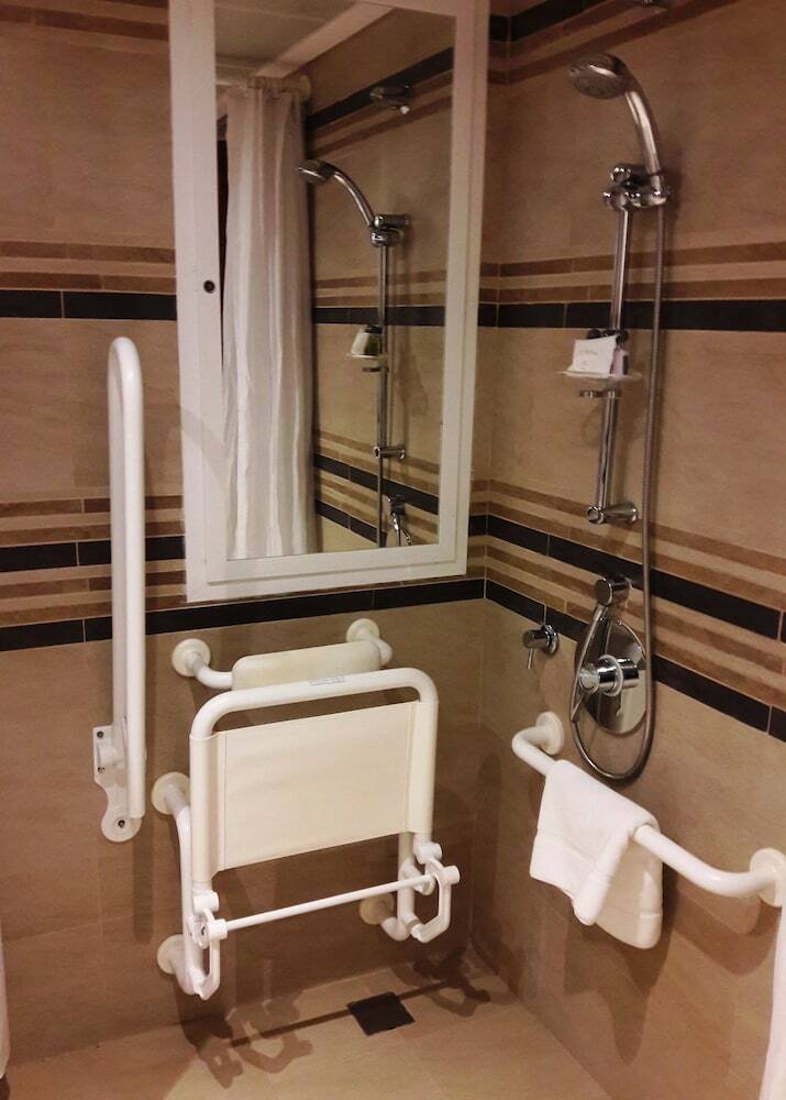 Aparthotel Coral Muscat Hotel & Apartment