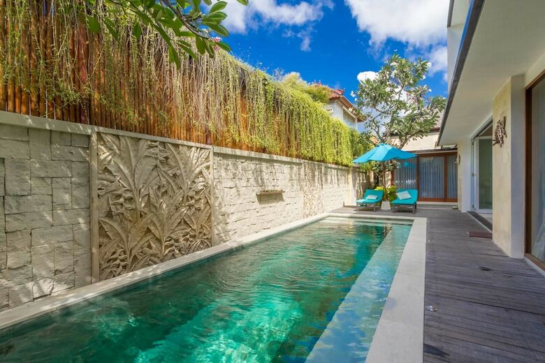 Lacasa Villa Legian