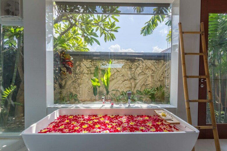 Lacasa Villa Legian