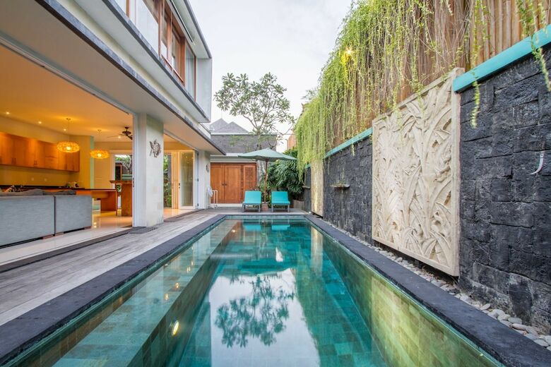 Lacasa Villa Legian