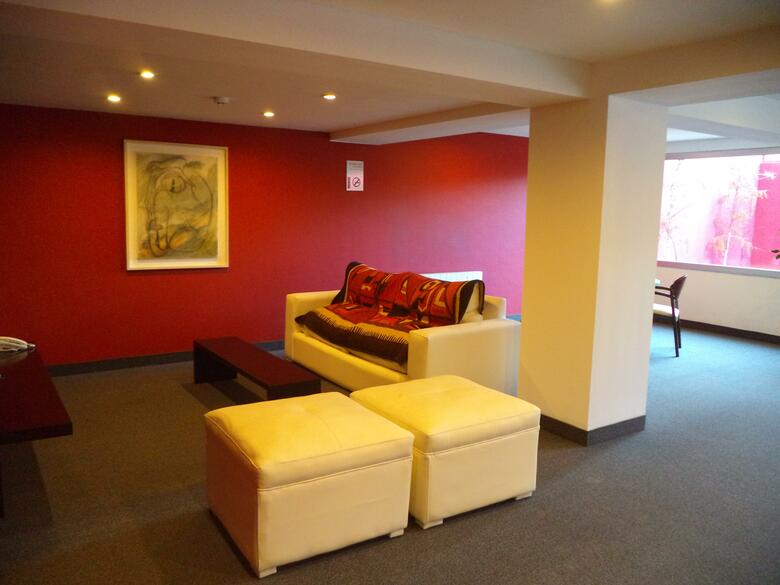 Hotel Mil 810