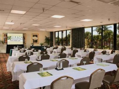 Hotel Sirata Beach Resort