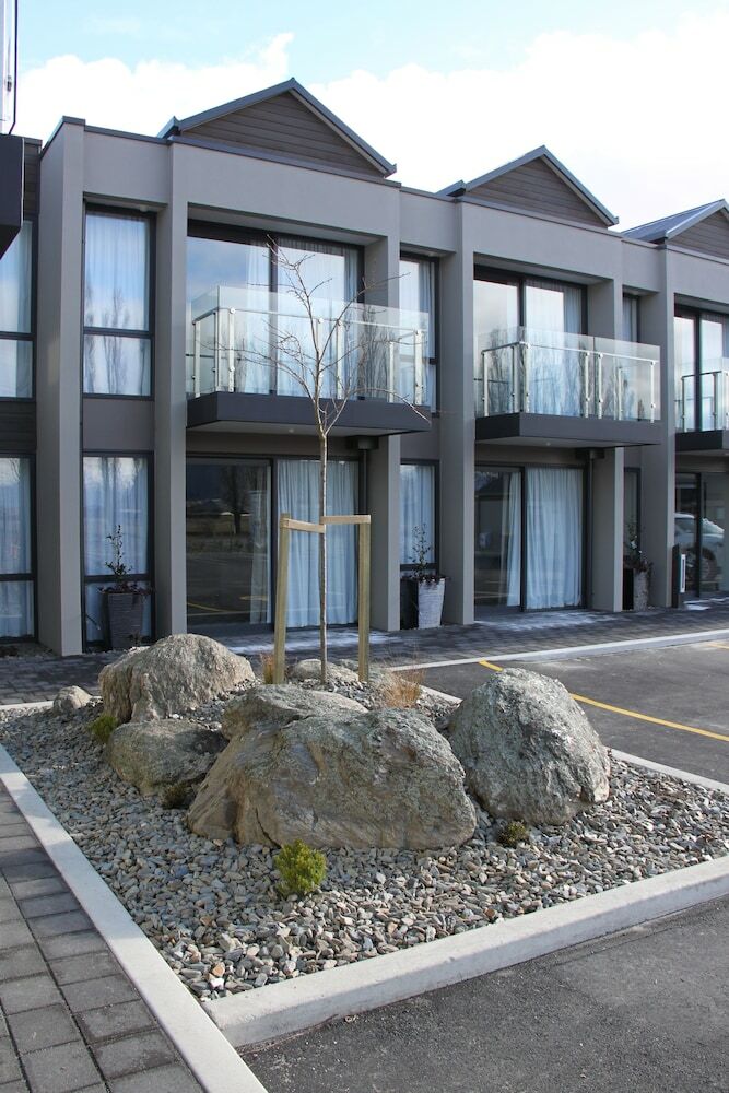 Aparthotel West Meadows Motel