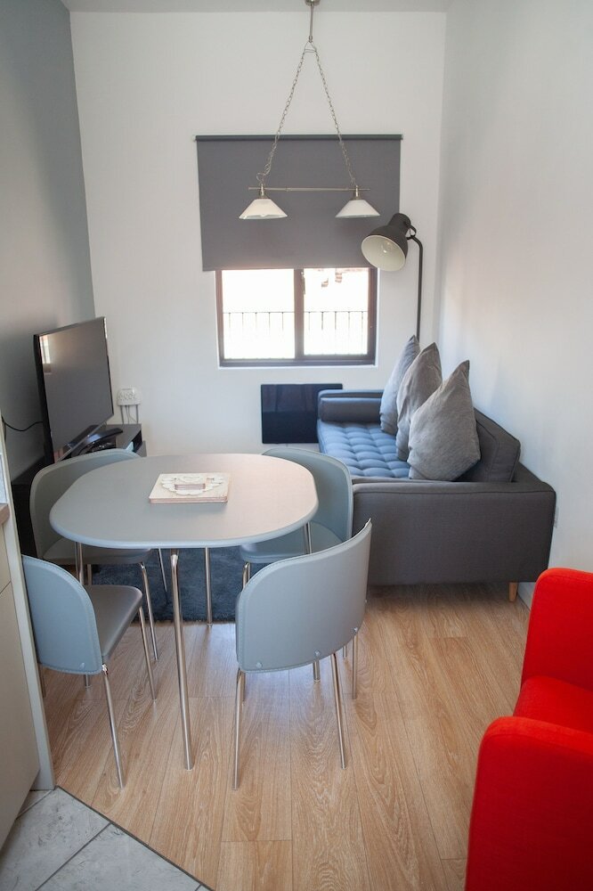 Quire Court Apartments