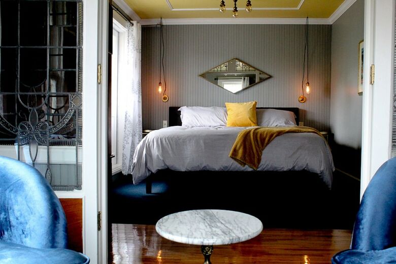 Shelburne Hotel