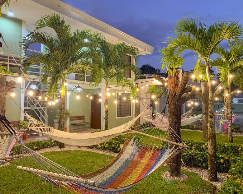 Hostal La Fortuna Backpackers Resort